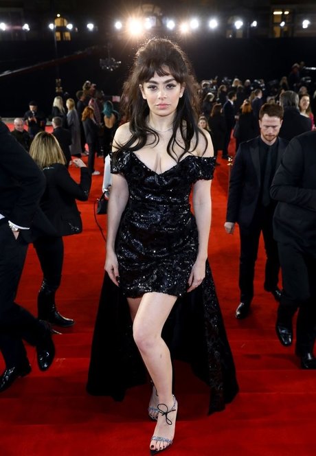 großer schwanz trans-onlyfans nackt freie fotos