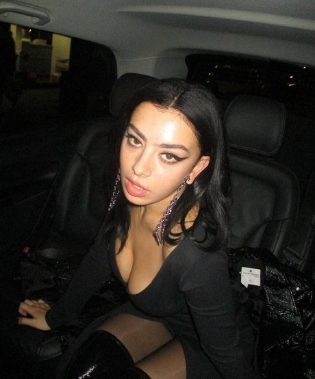 Charli XCX heiße porno galerien