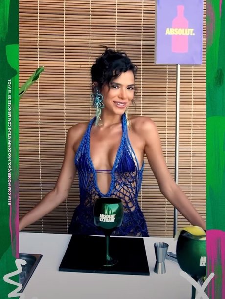 Bruna Marquezine nackt top galerien