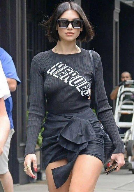 Dua Lipa erwachsene pornografische fotos