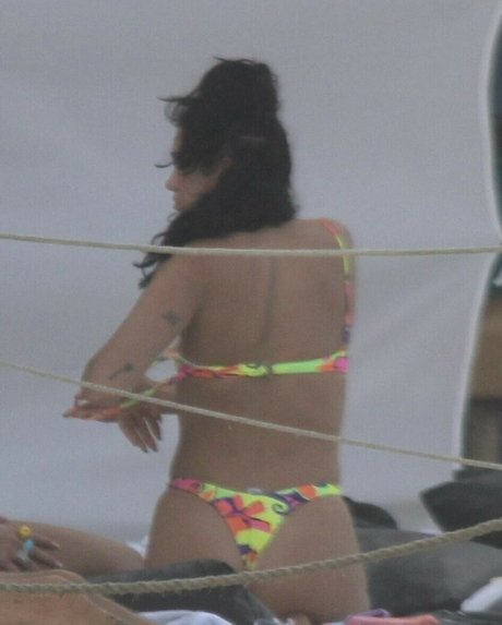 schwarze mädchen mit großem hintern nur fans hübsche nackte fotos