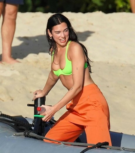 Dua Lipa top erotische galerie
