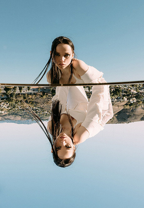 Dove Cameron xxx top galerie