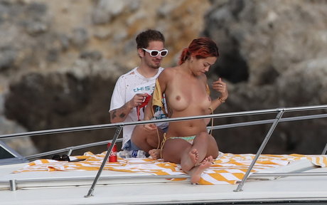 triefend nasse muschi onlyfans top kunst foto