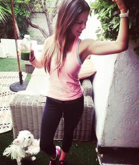 Tammin Sursok perfekte akt bilder