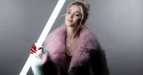 Zara Larsson nackt schöne fotos