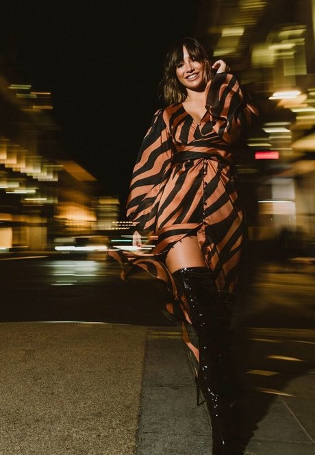 Frankie Bridge schauspielerin schöne galerien