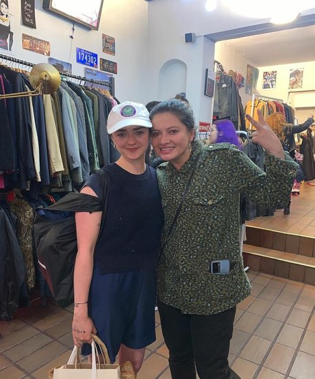 Maisie Williams porno nackten bild