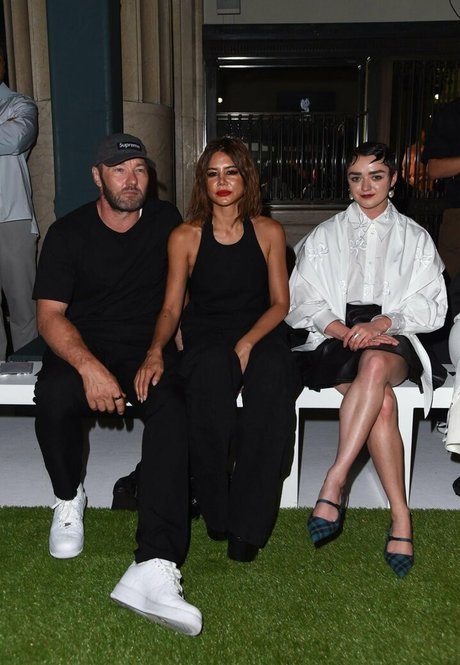 Maisie Williams pornostar freie fotos