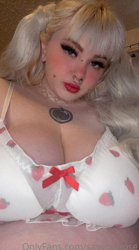 saveniarose top pornostar foto