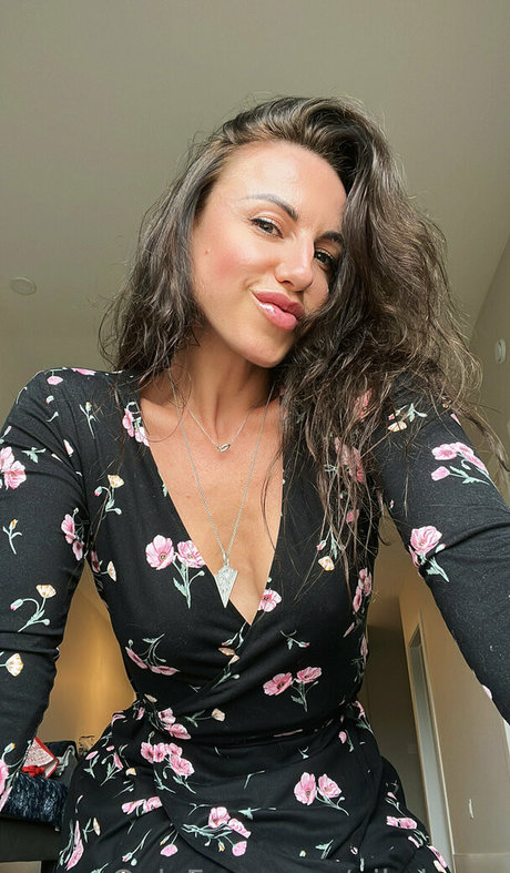 nikole gy nacktheit pornografische galerie