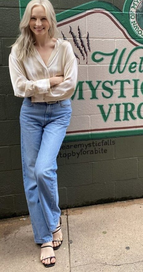 Candice King erwachsene akt foto