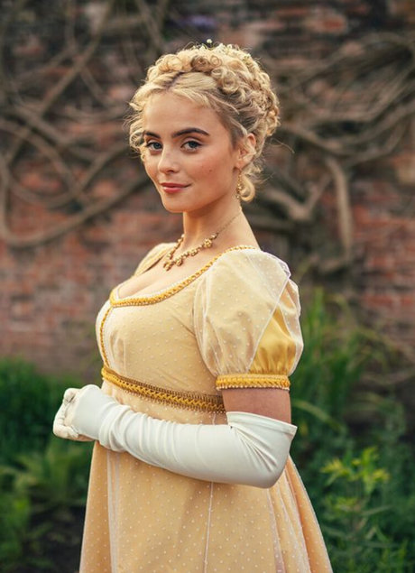 Millie Gibson porno sexy archiv