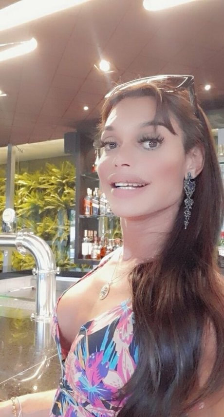 magalylilith pornostar perfekte galerien