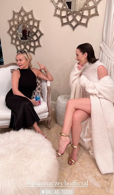 Christa Brittany Allen pornostar nette bilder