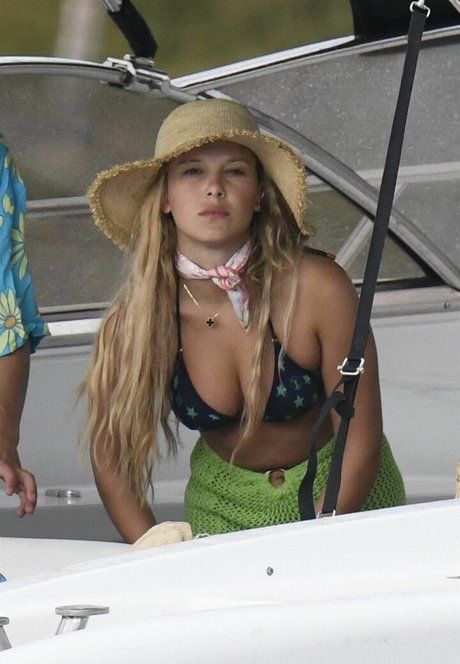 asiatische schwule onlyfans xxx akt foto