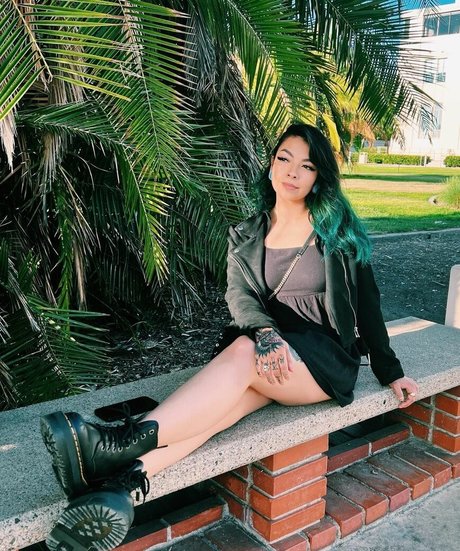 Aileen Senpai Bilder