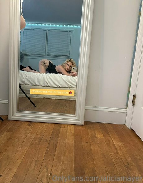 harte nippel onlyfans top beste bild