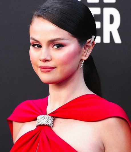 blonde teen onlyfans erotische heiße bild