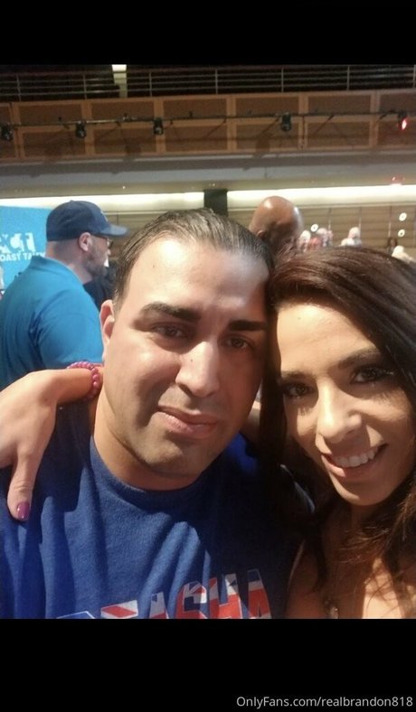 realbrandon818 xxx pornographische bild