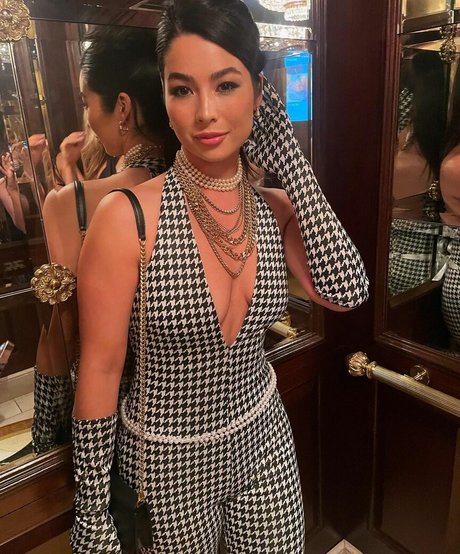 CarolineKwan erotische exklusive bild