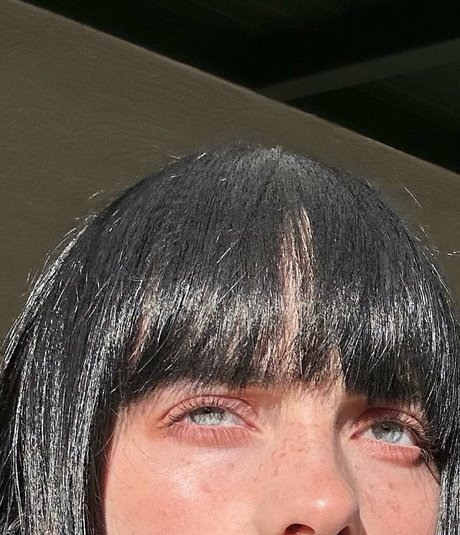 kurvige blonde onlyfans erwachsene exklusive fotos