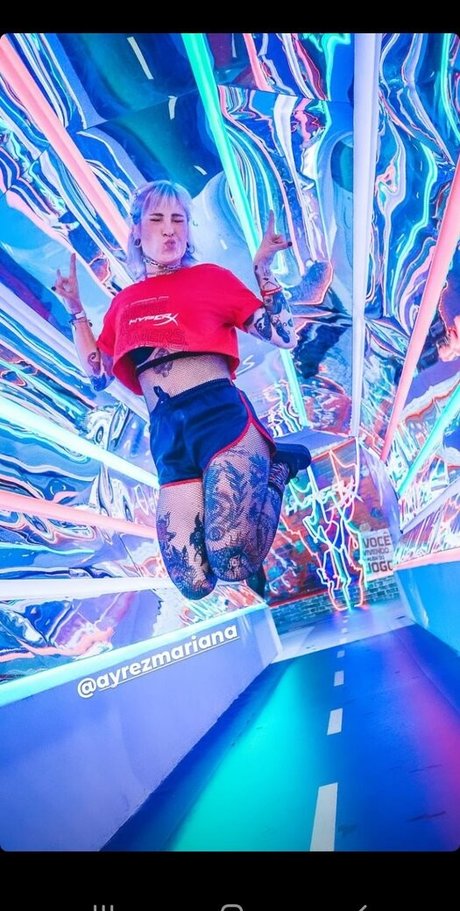 Mariana Ayres schauspielerin akt galerie