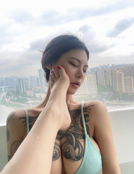 dünne ebenholz-onlyfans erotische porno fotos