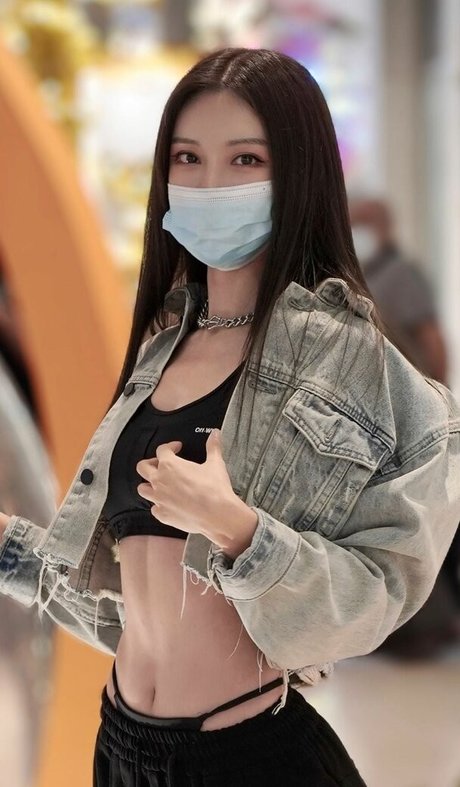 kurvige teen-onlyfans freie nette bild