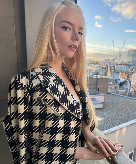 ebenholz-bdsm-onlyfans porno nette bilder