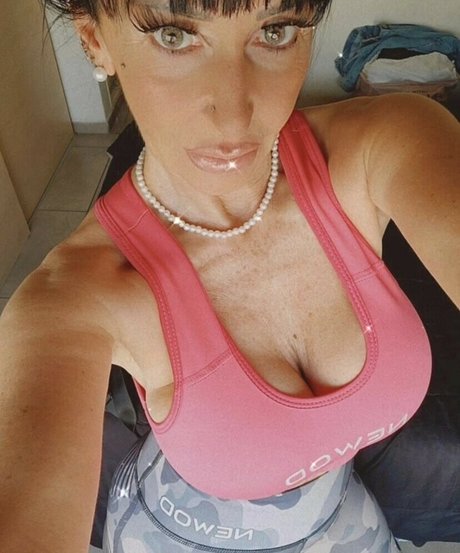 Marina Salazar erwachsene heiße foto