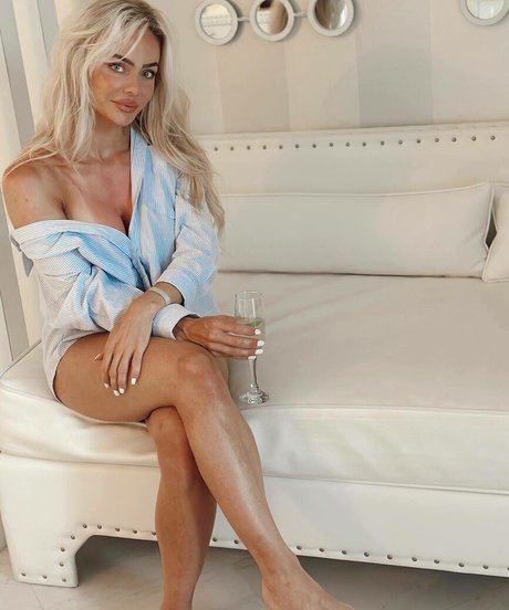 Trine Petronella nacktheit pornografische foto