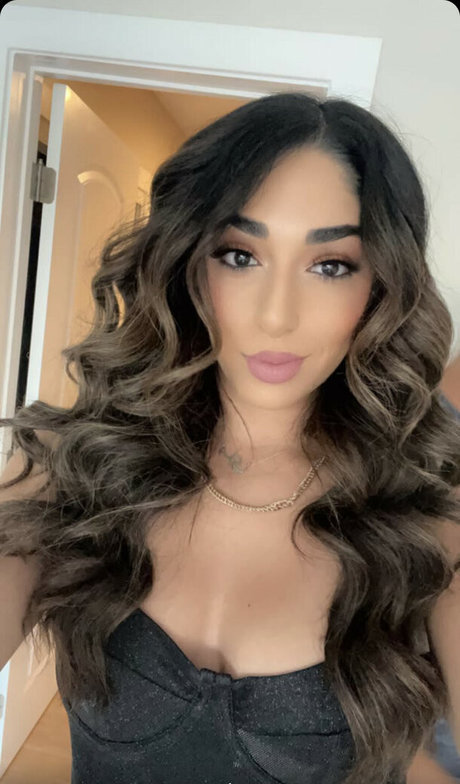 Mary Noura xxx nackten galerien