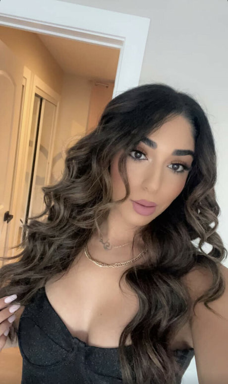 Mary Noura erotische porno fotos