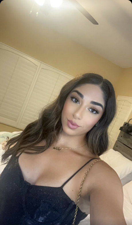 Mary Noura exklusive sex bild