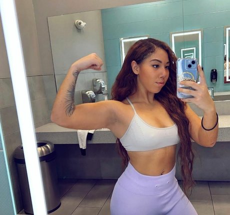 Kiah Dream heiße nackte fotos