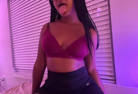 flugbegleiterin onlyfans exklusive akt foto