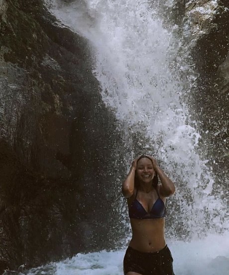 Melanie Iglesias porno perfekte archiv