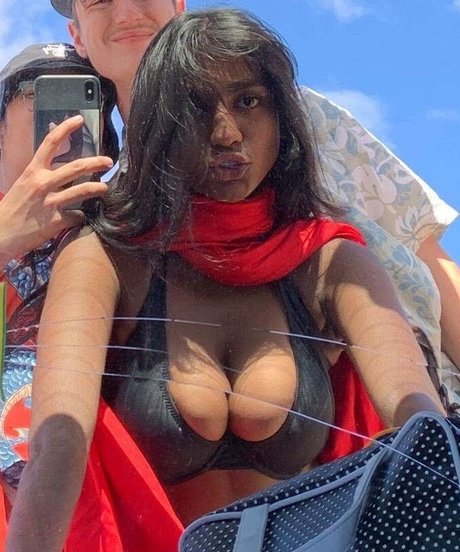 shreya naidoo model sexy foto