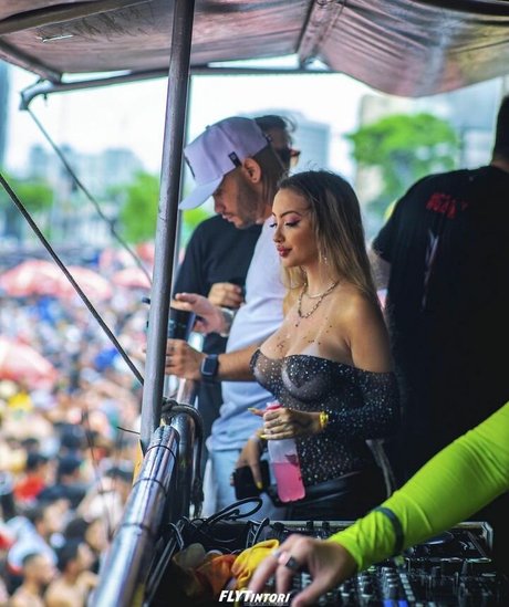 Carolina Fernandes nacktheit hübsche galerien