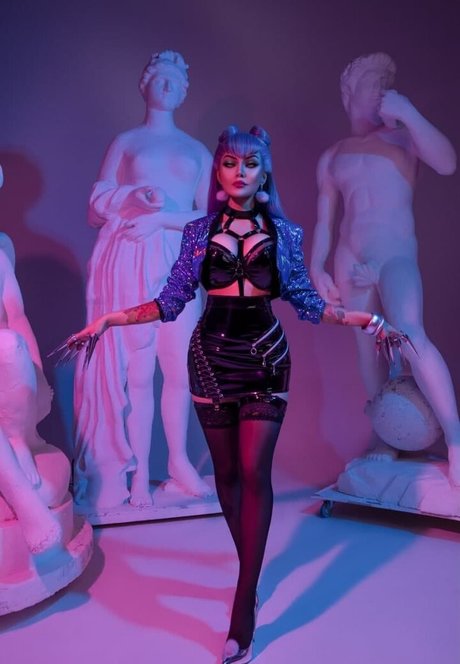 prinzessin nackt onlyfans hübsche nette fotos