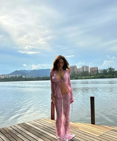 Rafa Kalimann erwachsene nacktheit foto