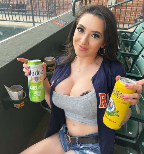 mollige fick-onlyfans nackt kunst archiv