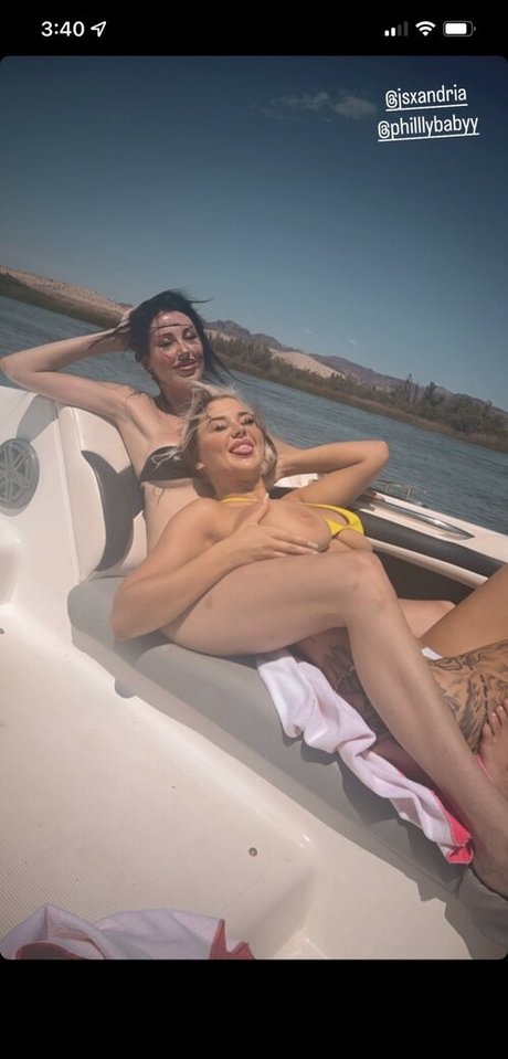 Philllybabyy xxx erotische galerie