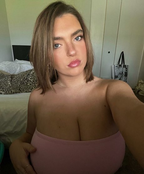 seerahb2 hübsche nackt foto