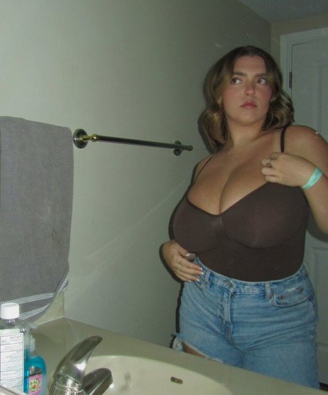 seerahb2 schauspielerin nette fotos