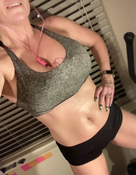 ebenholz-handjob nur fans exklusive kostenlose galerie