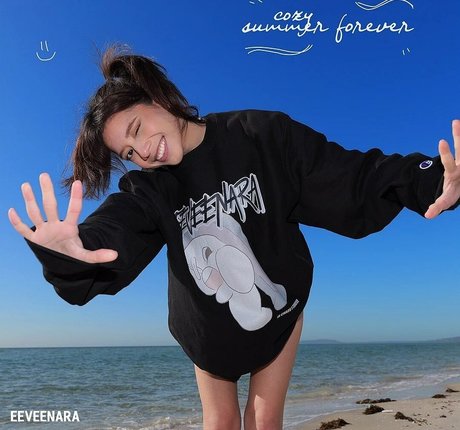 Eeeveenara schöne sexy foto