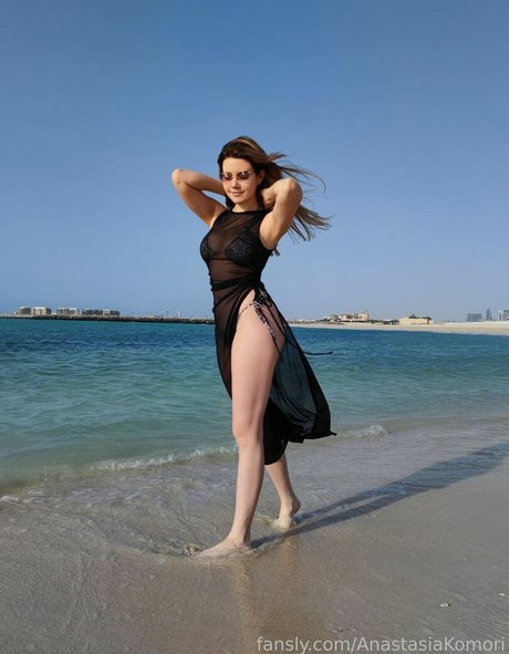 Anastasia Komori nackt akt foto