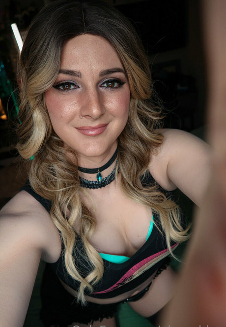 Ashley Barron model nacktheit galerien